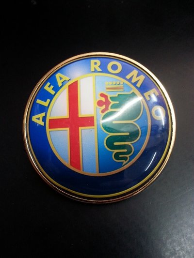 Emblema Alfa Romeo capota sau portbagaj