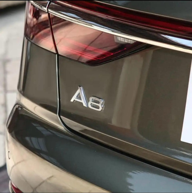 Emblema AUDI A8