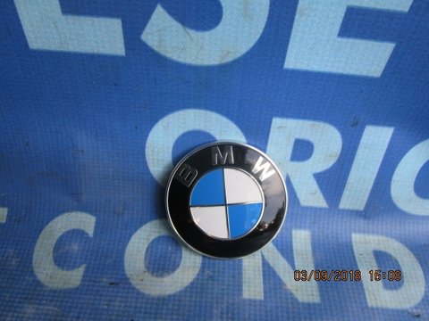 Emblema BMW F10 ;10333410