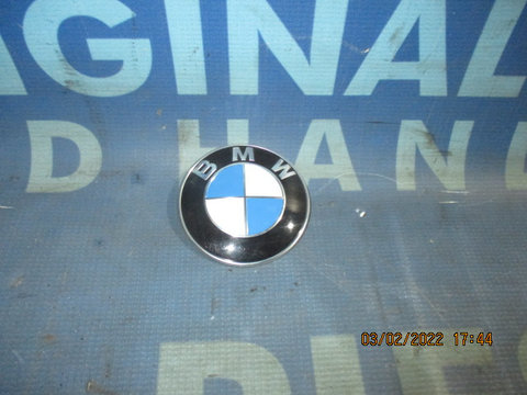 Emblema BMW F11 2013; 8132375 (spate)