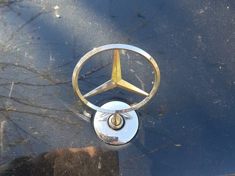 Emblema capota Mercedes S class W221