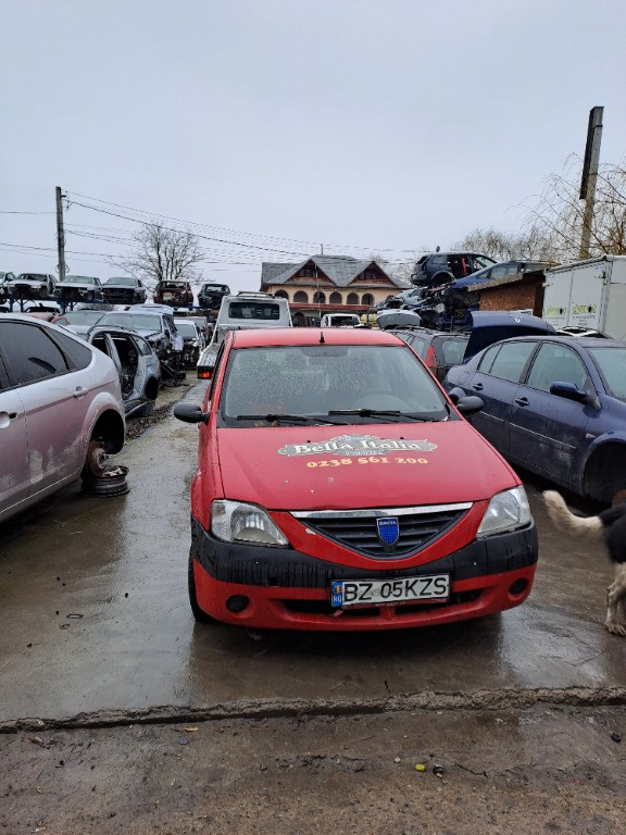 Emblema fata Dacia Logan 2005 Berlina 1,