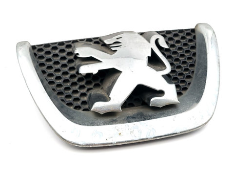 Emblema Fata Peugeot 207 2006 - Prezent 303002001, 18C0001030
