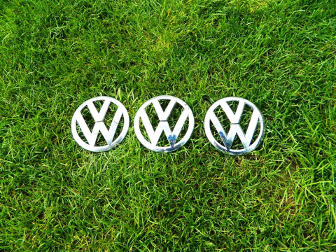 Emblema grila capota VW Golf 7 ,cod 5G0853601