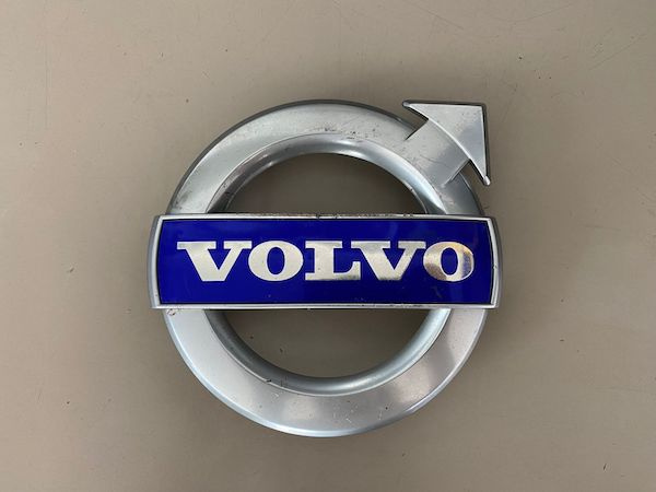 Emblema grila fata VOLVO S60 V60 V40 XC90 C30 S40 V70 XC70 2012+ 31383031