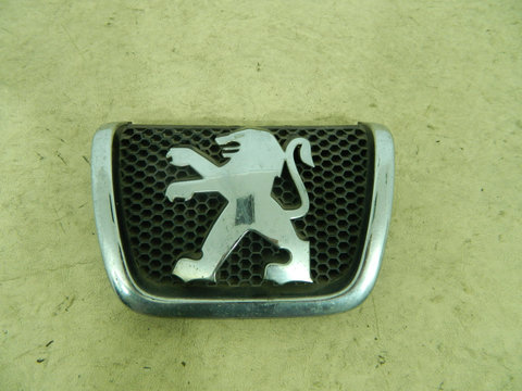 Emblema grila radiator, Peugeot Partner, 2003, 2004, 2005, 2006, 2007, 2008, 9644759077