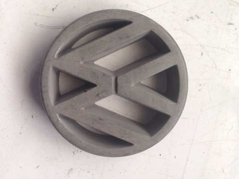 EMBLEMA GRILA VW JETTA 1993-1998 COD 191853601H