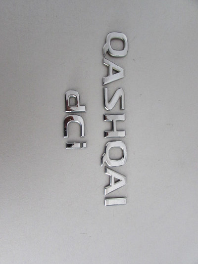 Emblema litere haion spate (pret/set) Nissan Qashq