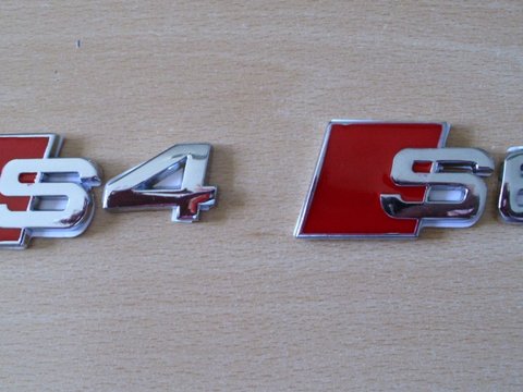 Emblema S4 sau S6 7X3 cm pt portbagaj