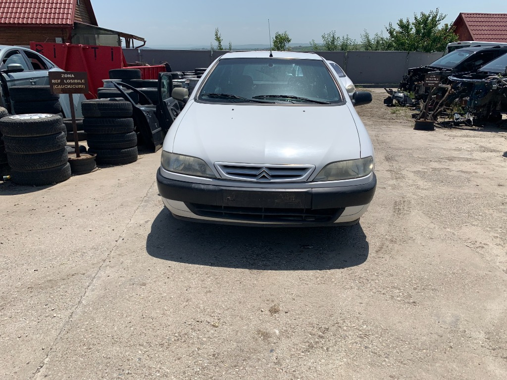 Emblema spate Citroen Xsara 2000 combi 2000 hdi