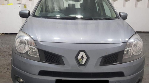 Emblema spate Renault Koleos 2009 SUV 2.