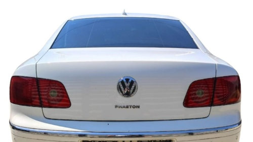 Emblema spate Volkswagen Phaeton 2011 Be