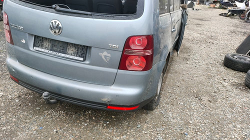 Emblema spate Volkswagen Touran 2009 Mon