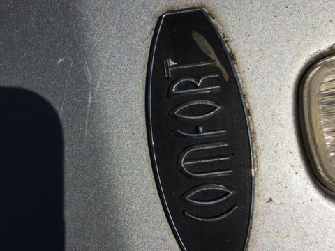 Emblema stanga Skoda Fabia 6Y [1999 - 2004] Hatchback 5-usi 1.4 TDI MT (75 hp) (6Y2)