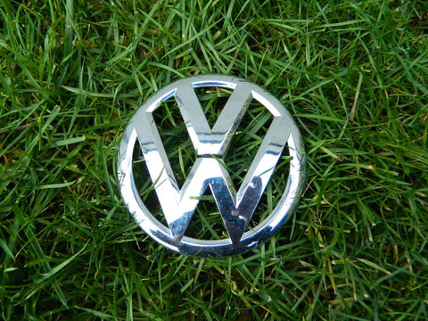 Emblema VW Tiguan cod 5N0853630