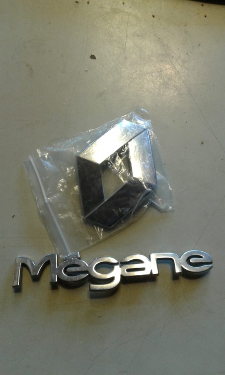 Embleme spate Renault Megane