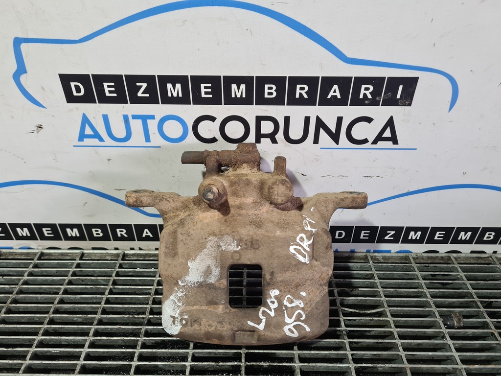 Etrier dreapta fata Mitsubishi L200 V 2.4 Diesel 2015 - 2018 Manuala 6 Trepte SUV 4 Usi