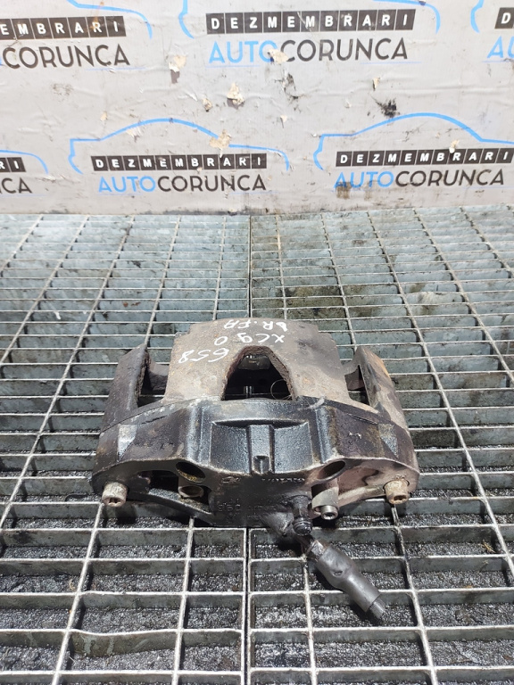 Etrier dreapta fata Volvo XC 90 2.4 Dies