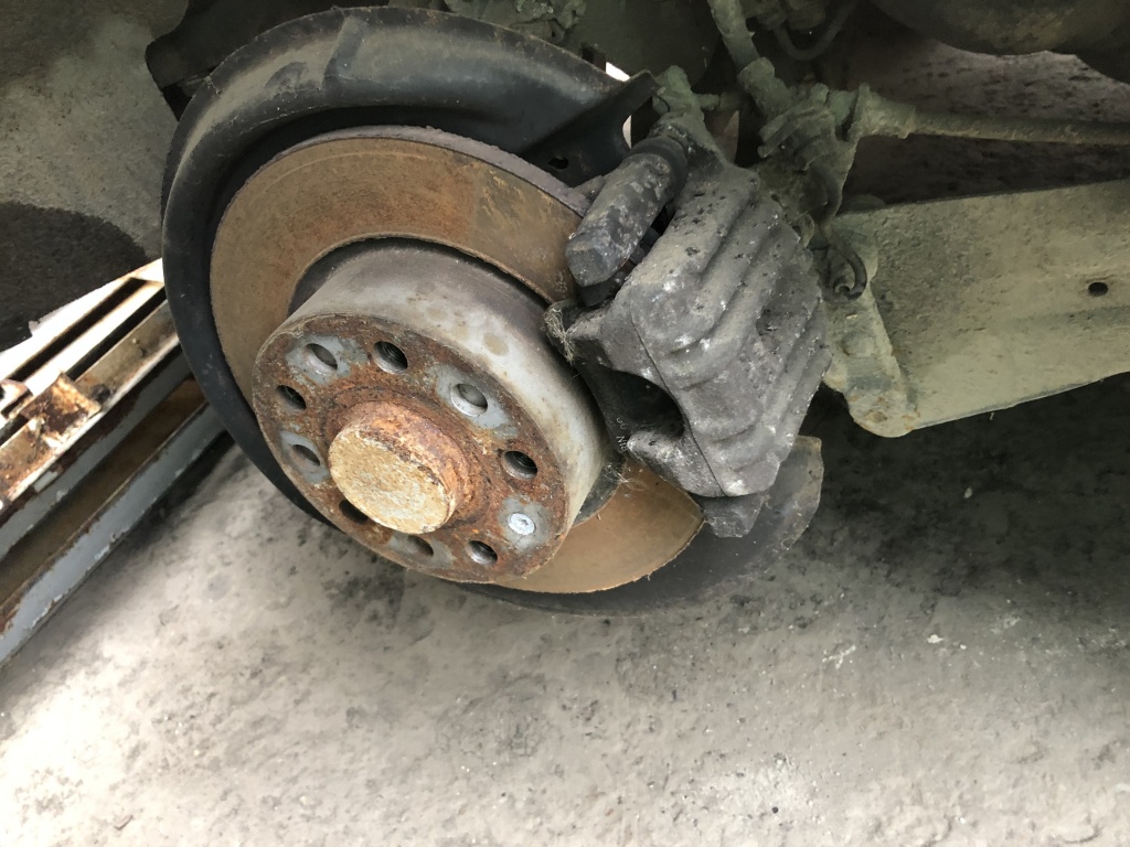 Etrier dreapta spate vw golf 5