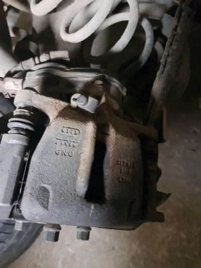 Etrier / etrier stanga dreapta spate audi A6 4G C7