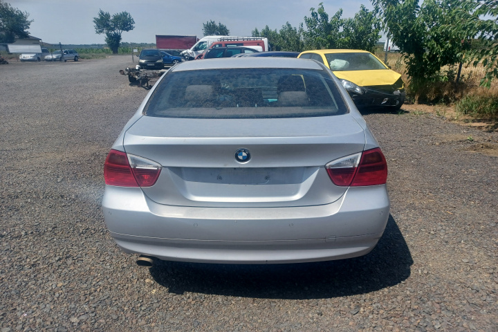 Etrier fata stanga BMW Seria 3 E90 [2004