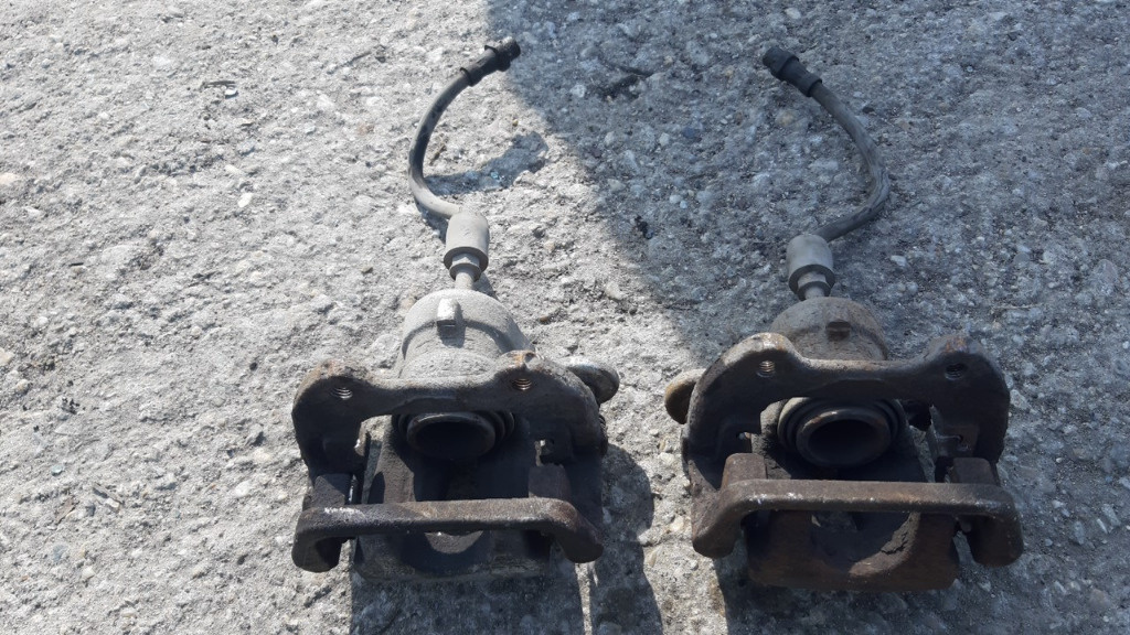 Etrier fata stanga/dreapta BMW E90 2.0 b