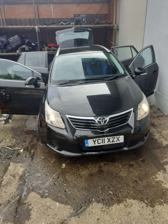 Etrier frana dreapta fata Toyota Avensis 2011 Brea