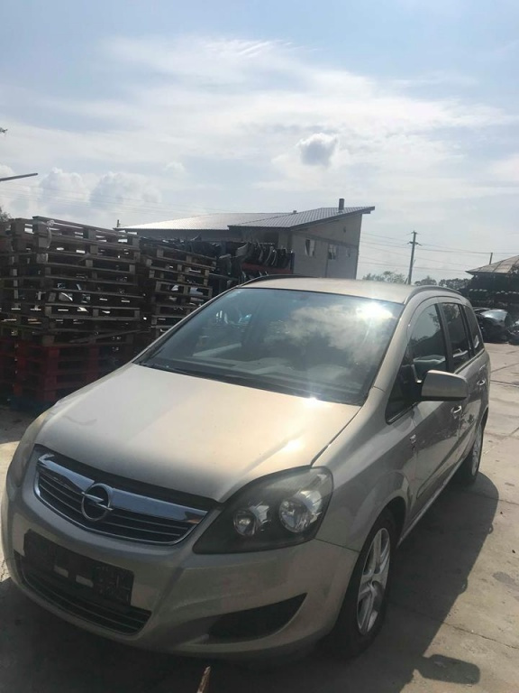 Etrier frana fata Opel Zafira B 2010