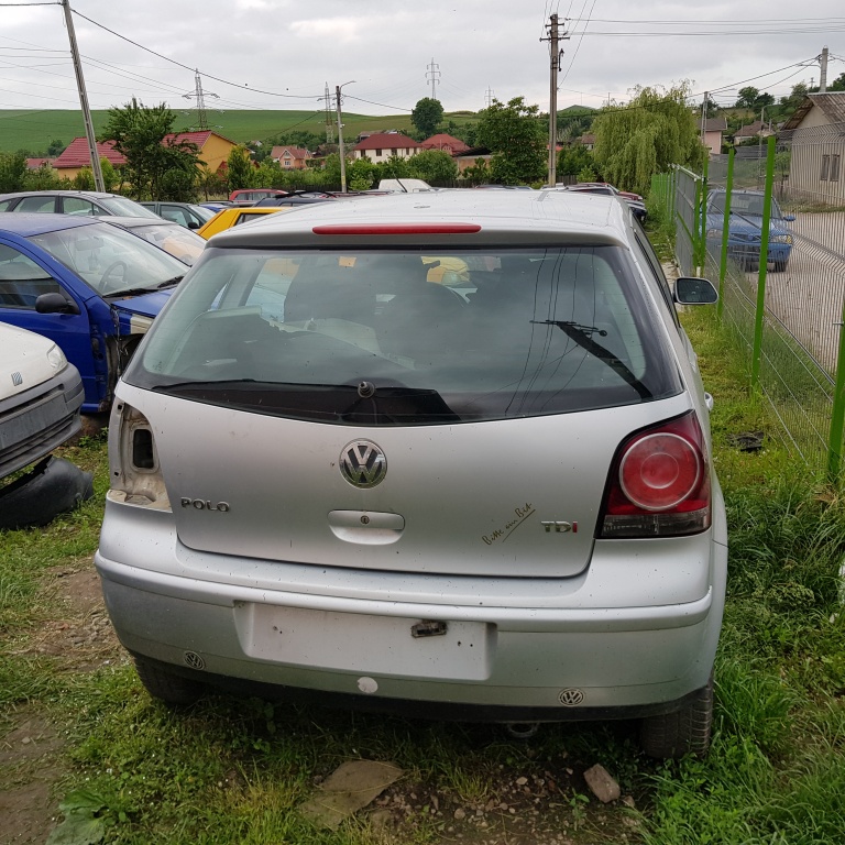 Etrier frana stanga fata Volkswagen Polo