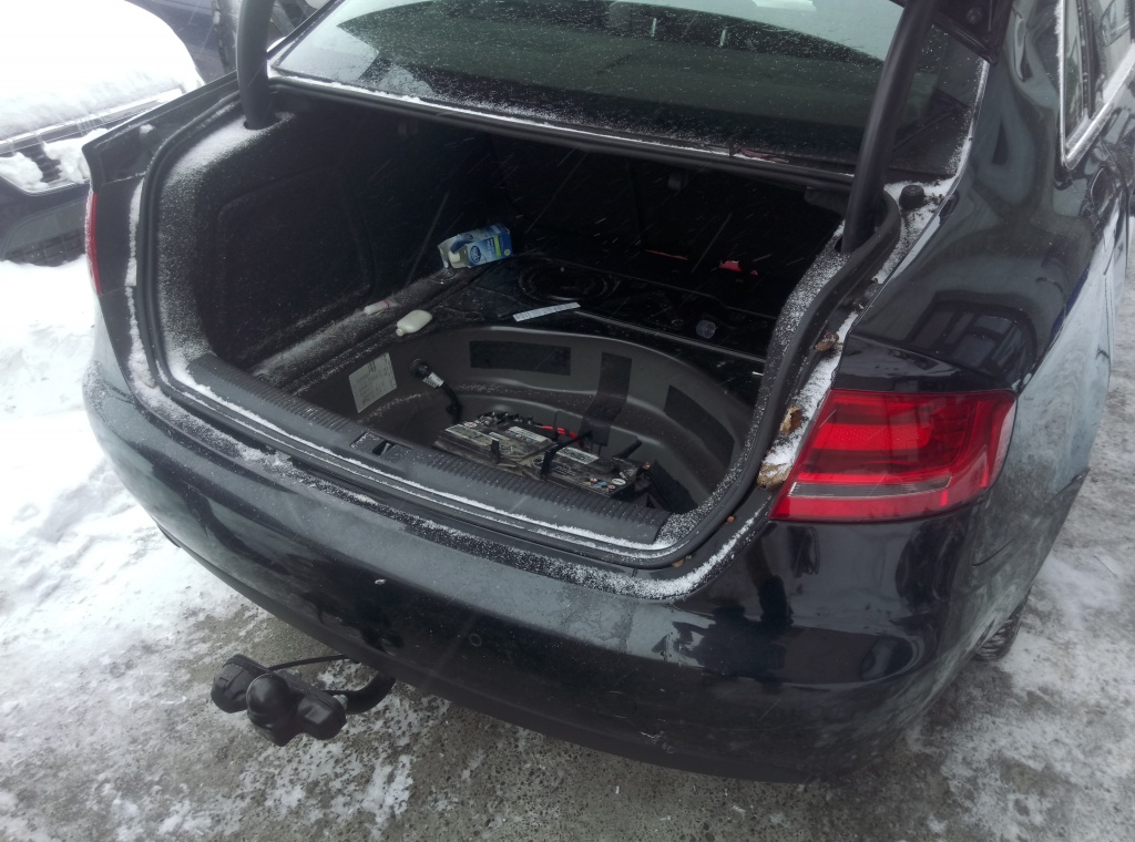 Etrier frana stanga spate Audi A4 B8 201