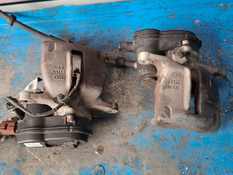 Etrier stanga dreapta Spate Audi A6 2012 2013 2014 2015 2016 2017