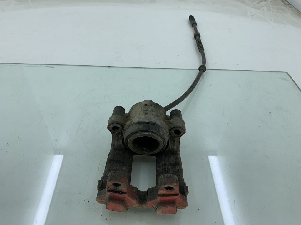 Etrier stanga fata BMW SERIA 3 F30 N47D2