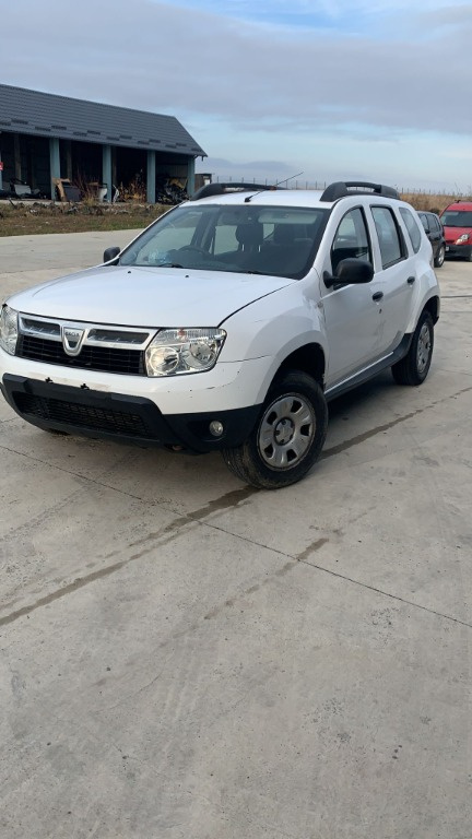 Etrier stanga fata Dacia Duster 1.5 DCI K9K