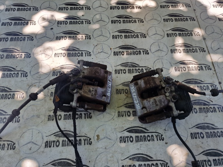 Etrier stanga spate Mercedes Gle W167