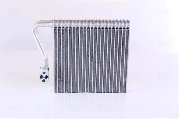 Evaporator, aer conditionat NISSENS 92167 pentru RENAULT MEGANE II limuzina (LM0/1_) 2003 2004 2005 2006 2007 2008 2009 2010