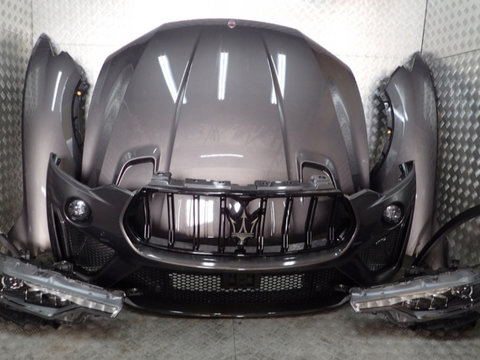 Față completă Maserati Levante Trofeo