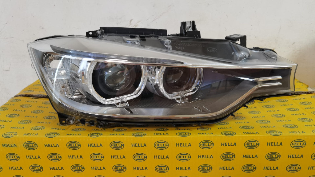 Far- BMW SERIA 3 (F30/F31) SDN/S.W. 2012-2014 STOC DREAPTA!!!