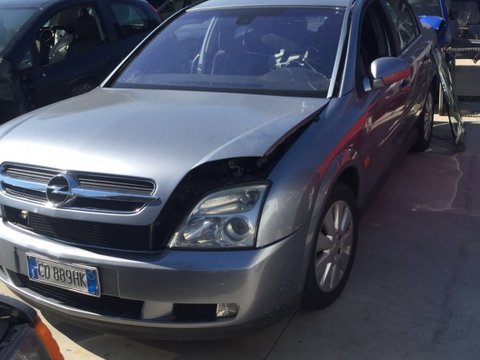 Far ceata ( proiector ) stanga Opel Vectra C