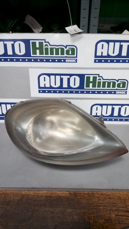 Far dreapta 7700311372 Renault Trafic 2 2001-2014