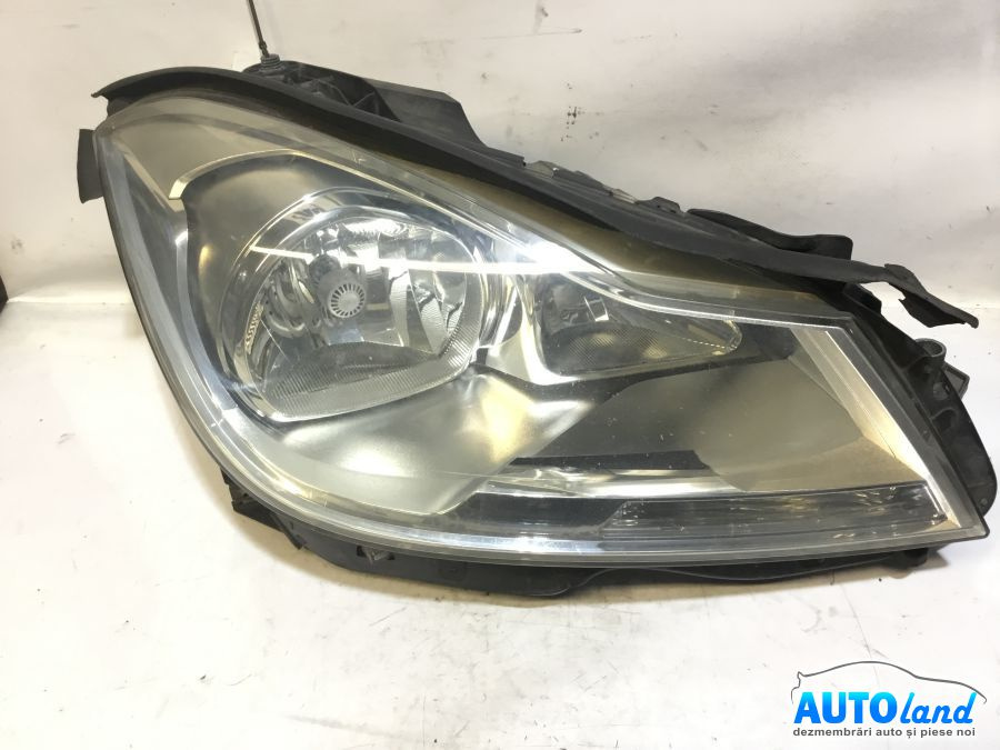 Far Dreapta A2048205259 Facelift, fara Xenon Mercedes-Benz C-CLASS T-Model S204 2007