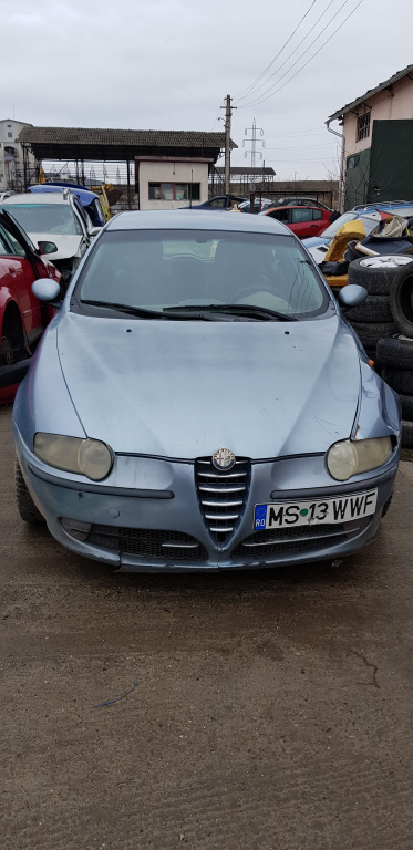 Far dreapta Alfa Romeo 147 2002 BERLINA CU HAION 1.9JTD