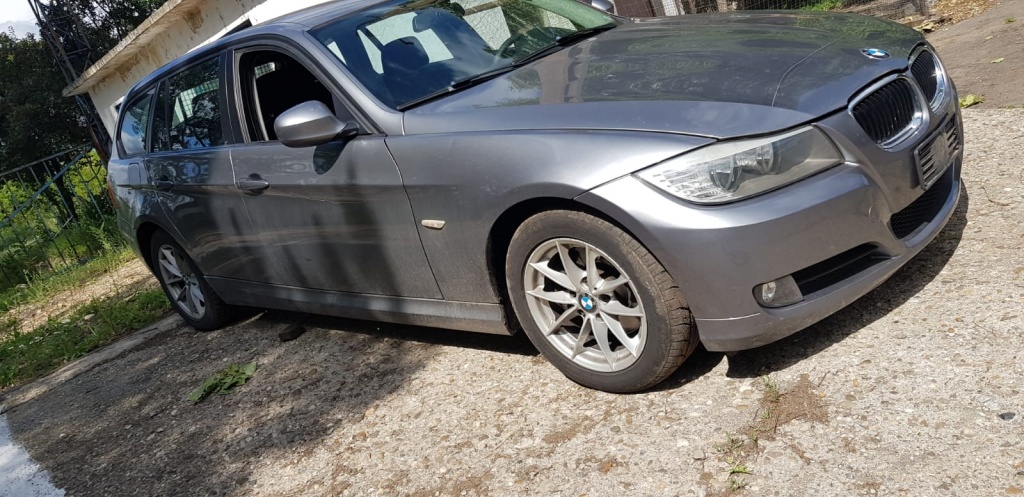 Far dreapta BMW E91 2010 hatchback 2.0d 