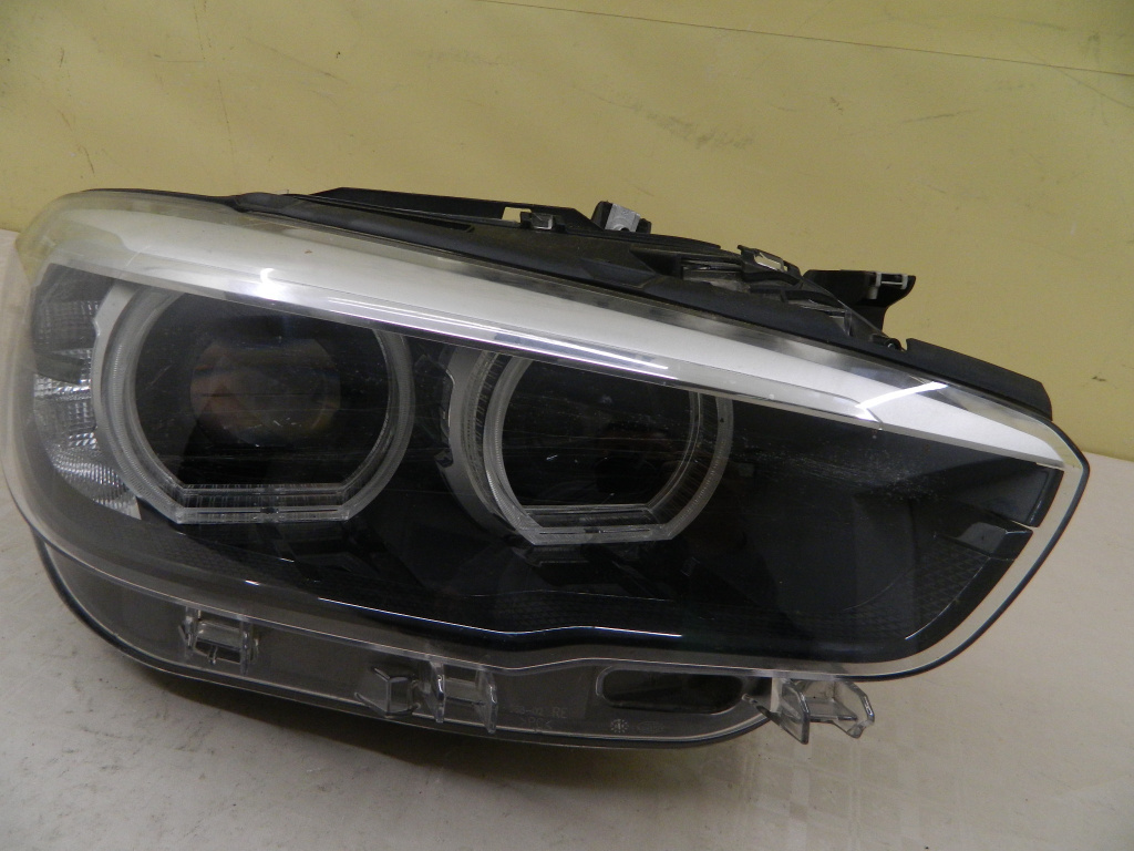 Far dreapta BMW Seria 1 F20 / F21 LCI LE