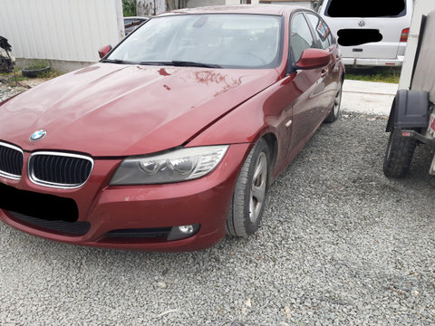 Far dreapta BMW Seria 3 E90 [2004 - 2010] Sedan 320d MT (163 hp)