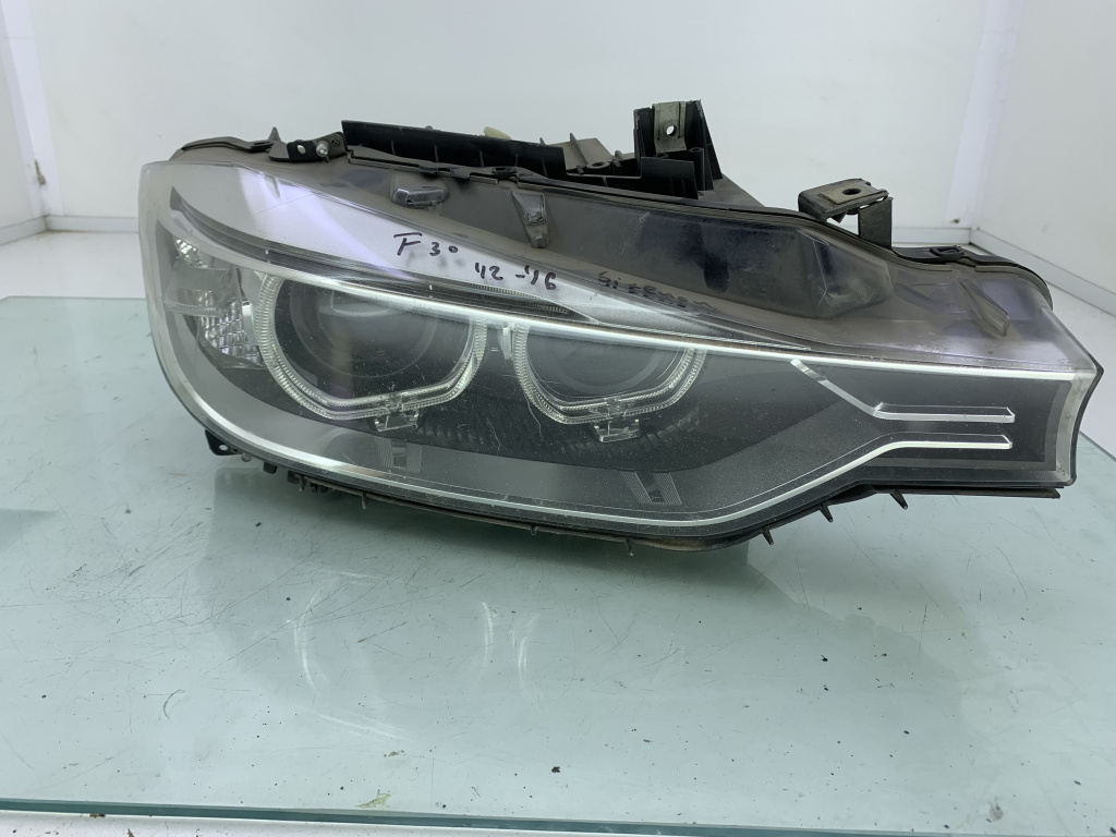 Far dreapta BMW SERIA 3 F30 DezP: 35654