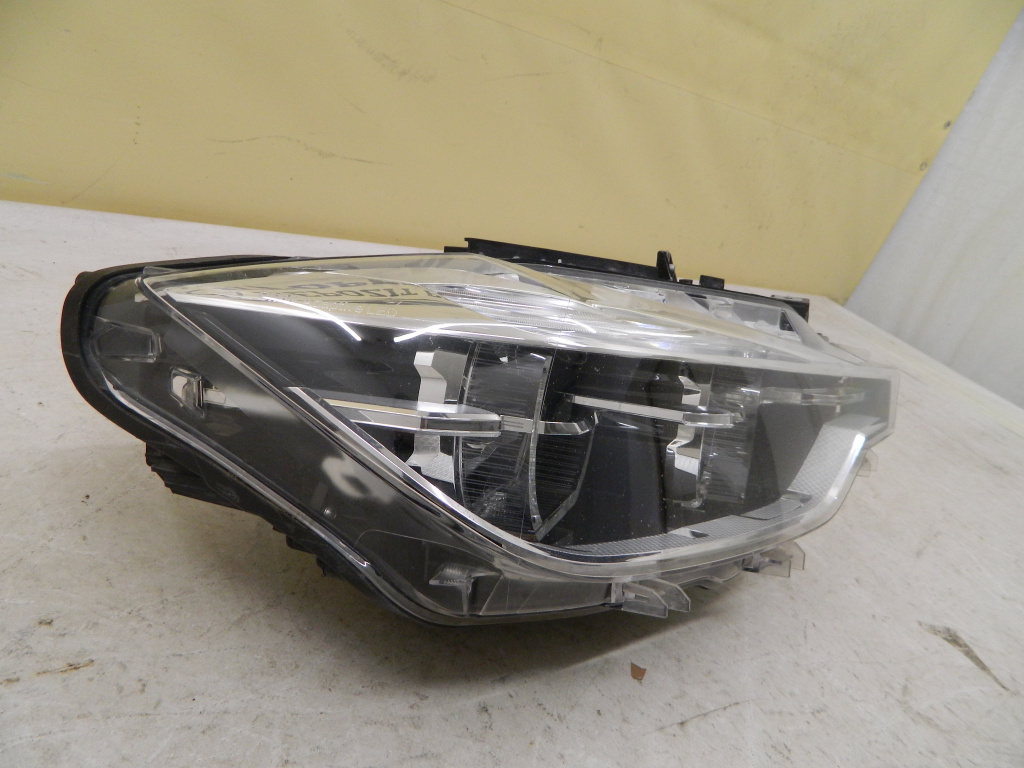 Far dreapta BMW Seria 3 F30 / F31 LCI Fu