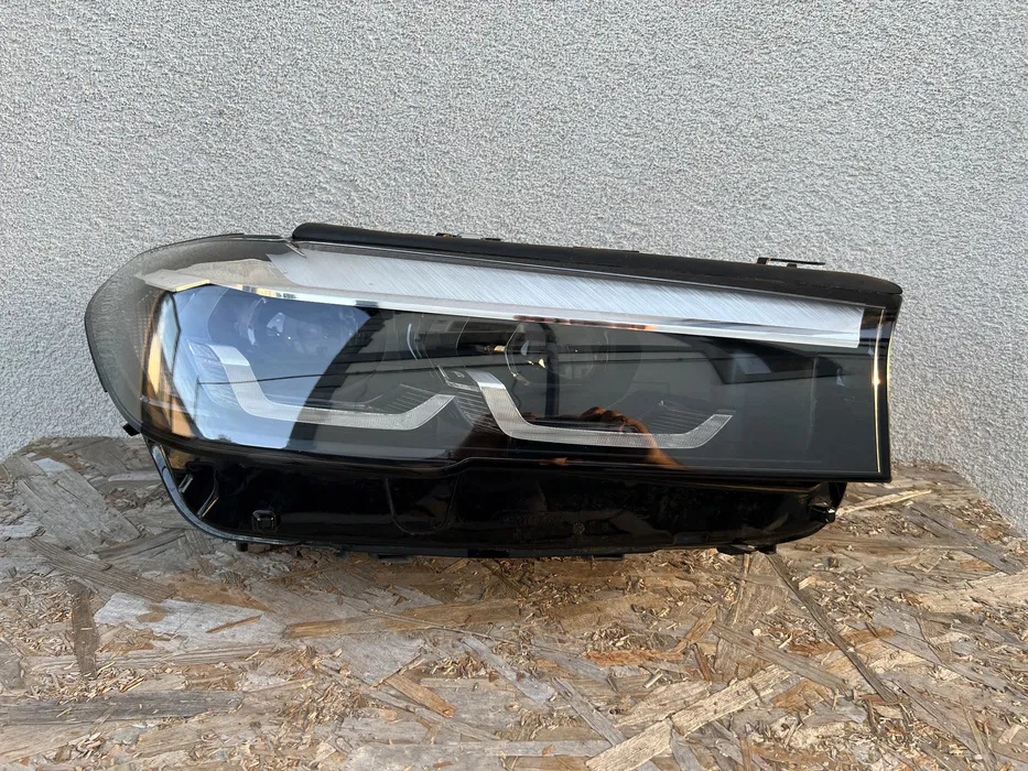 Far dreapta BMW Seria 5 G30 LCI Facelift 2020+ Full LED Original