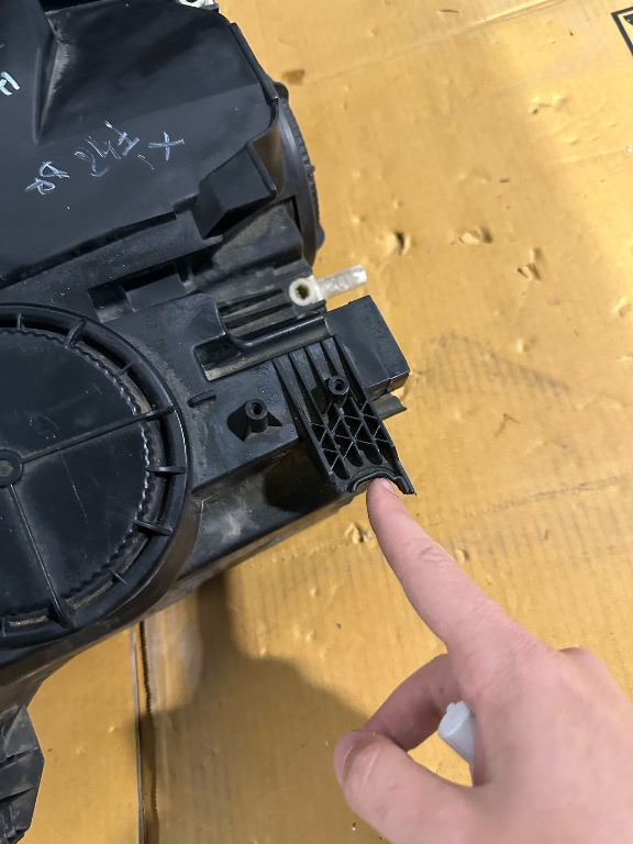 Far dreapta BMW X1 F48 HALOGEN 2018/2019
