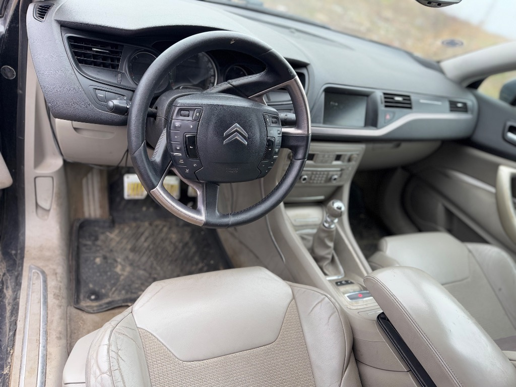 Far dreapta Citroen C5 2 2009 Limuzină 