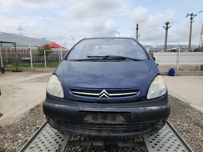 Far dreapta Citroen Xsara Picasso 2001 Hatchback 2